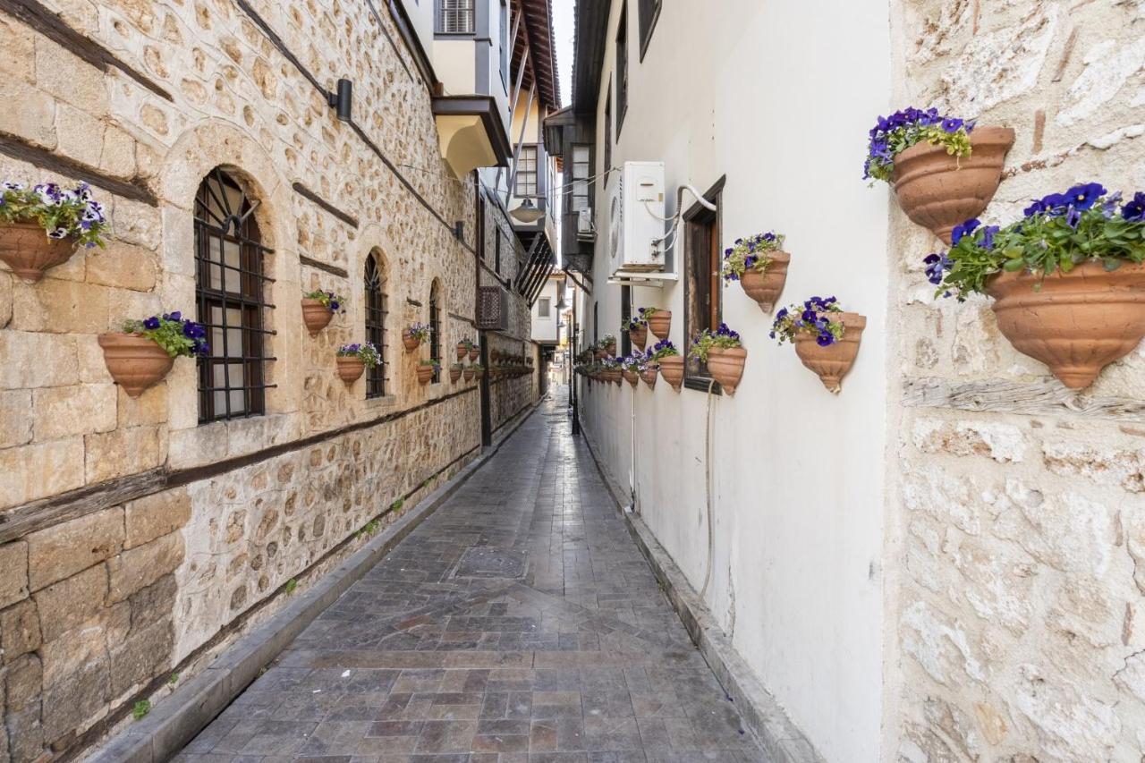 Apartamento Charming Flat Near Hadrians Gate Antalya Exterior foto